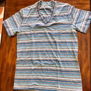 Lululemon V neck T-shirt